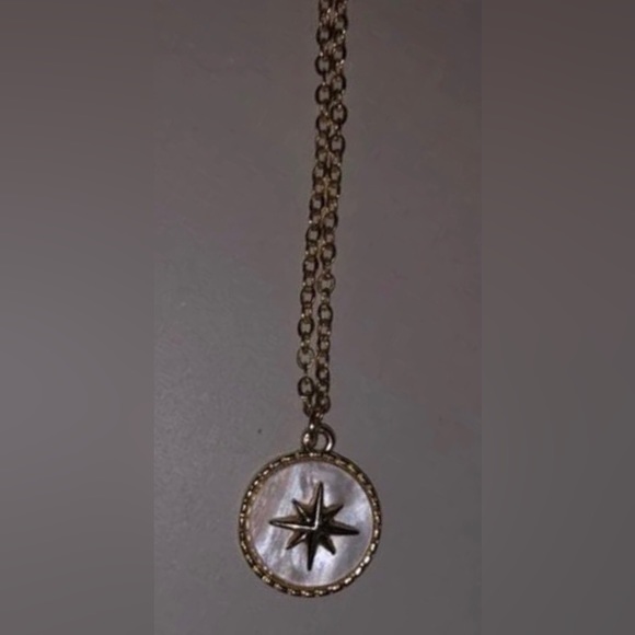 Mother of Pearl Star- White Iridescent Shell Ishtar Starburst Stainless Necklace - Picture 6 of 17